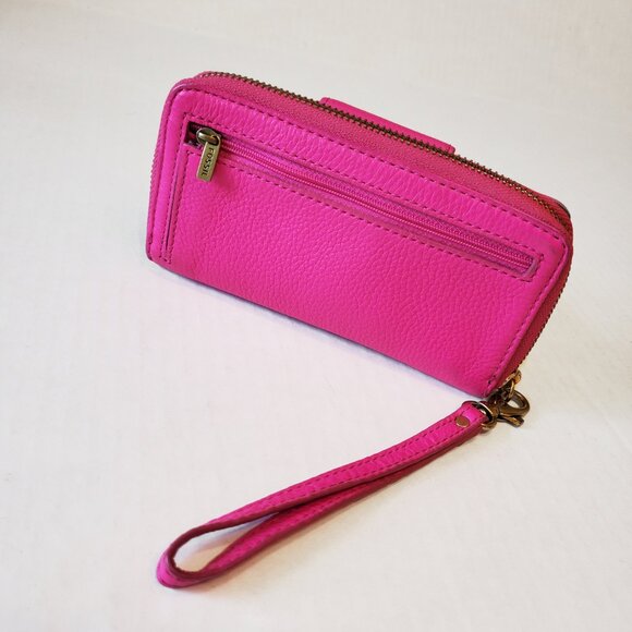 Fossil Pebbled Leather Wristlet Wallet - Picture 2 of 10